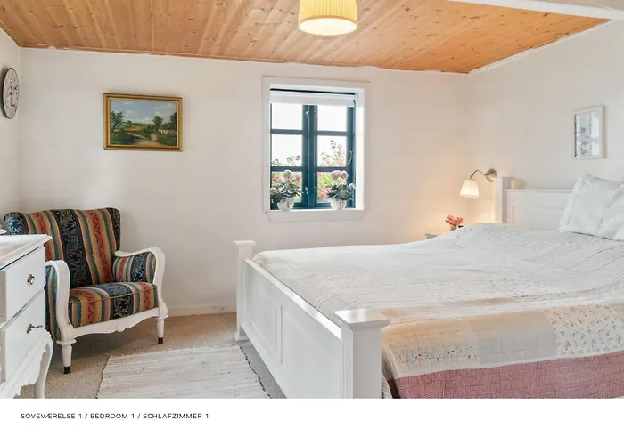 Vakantiehuis Cozy Close To The Sea